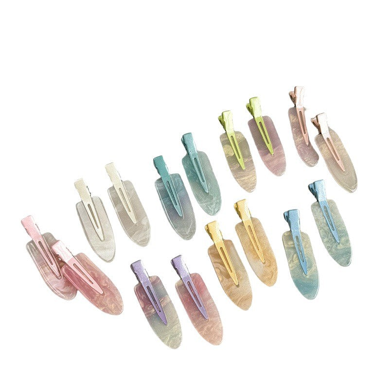 Pink side hair clip in a compact 6 cm length