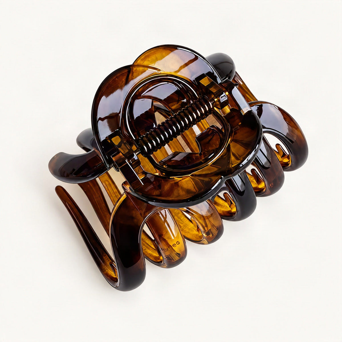 Amber resin claw clip for an updo [FITINY Hair]