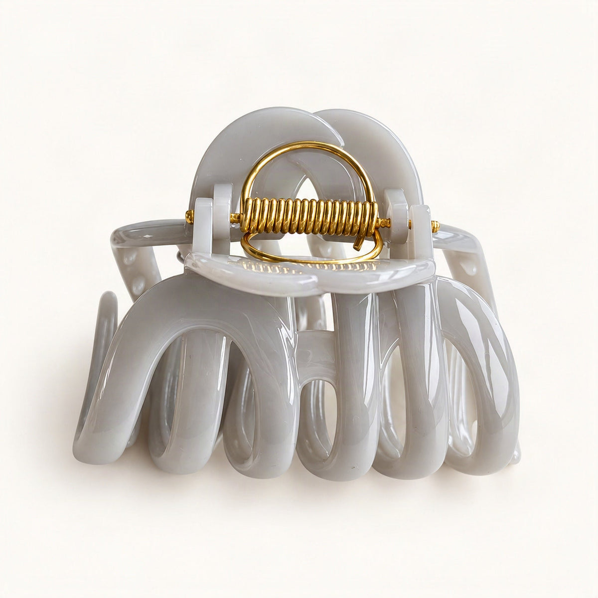 Gray claw clip for styling an updo [FITINY Hair]