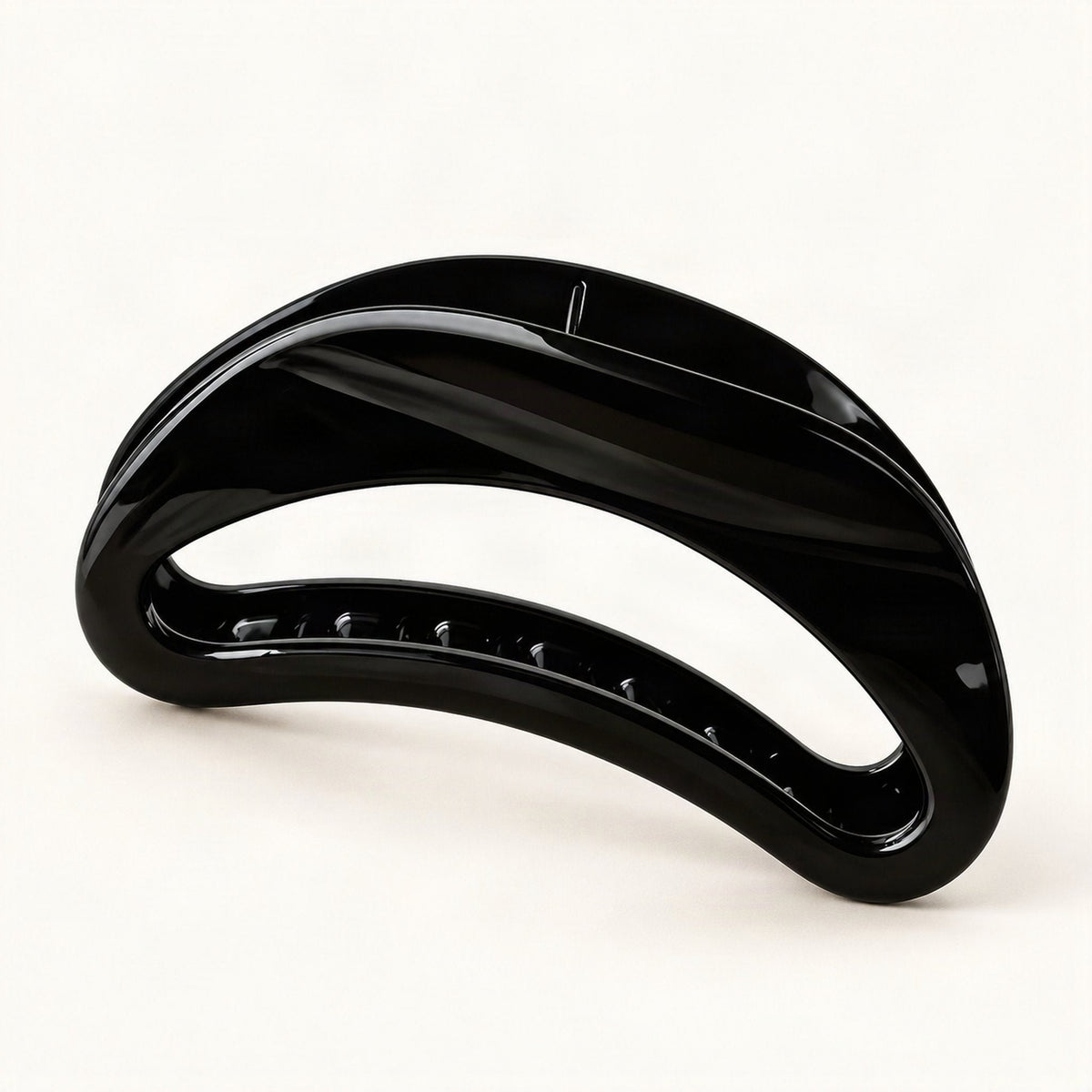 Resin 5.1in Curved Openwork Hair Claw in Black, Glossy [FITINY Hair]