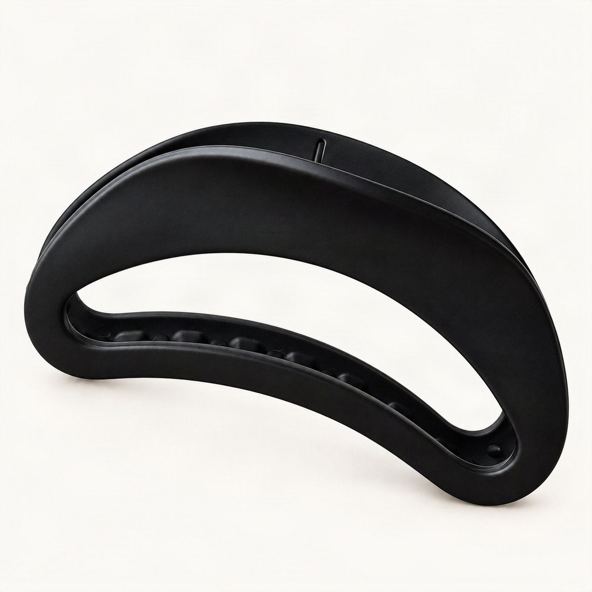 Resin 5.1in Curved Openwork Hair Claw in Black, Matte [FITINY Hair]