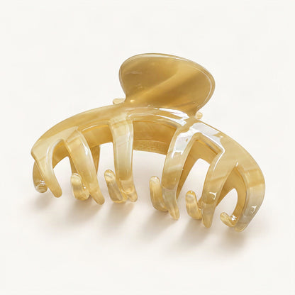Chunky Acetate Claw Clip in Cream Stripe [FITINY Hair]