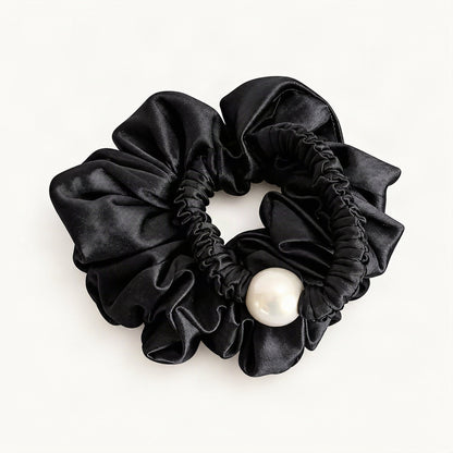Black fabric velvet scrunchie in a clean product view [FITINY Hair]