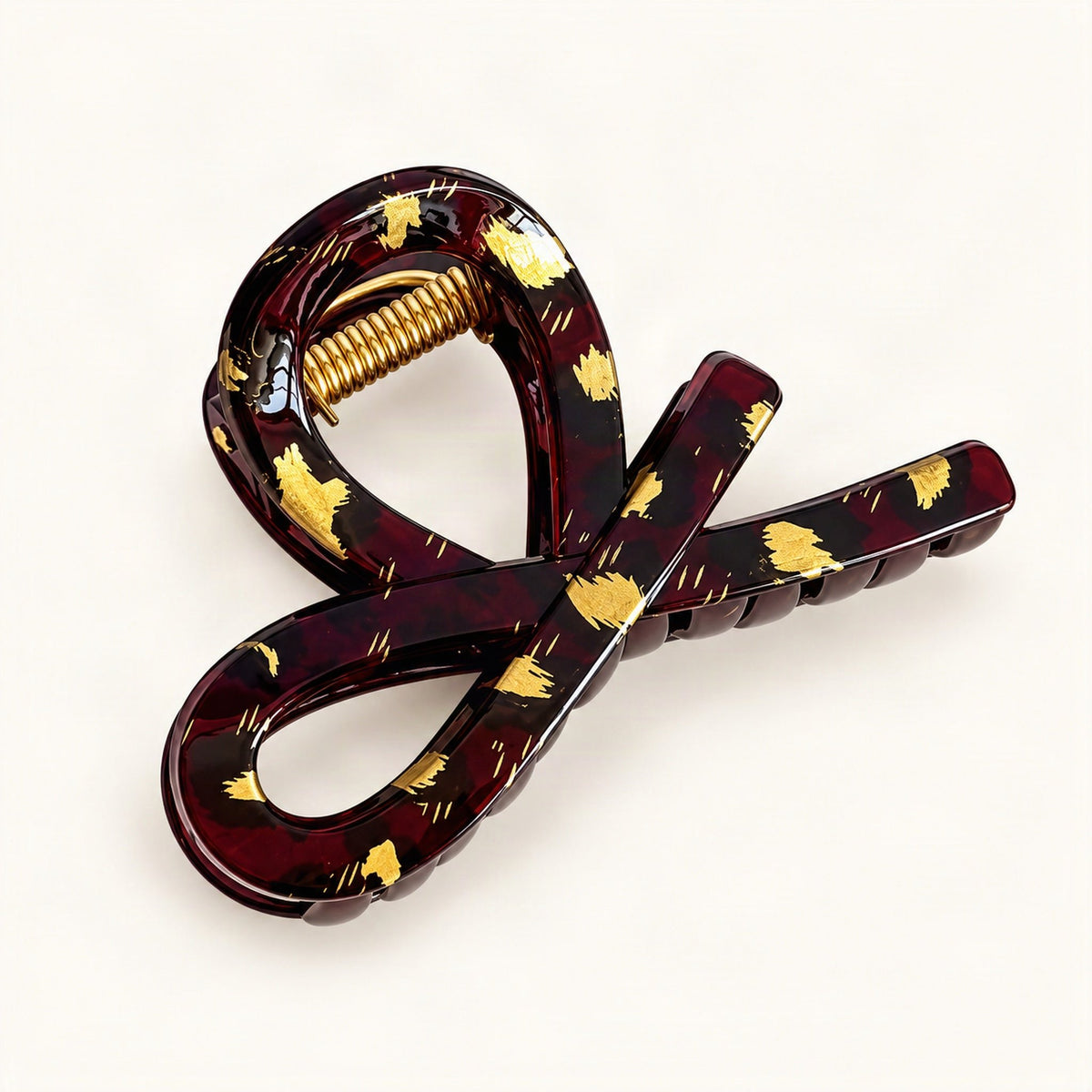 8 cm resin hair claw clip with openwork triangular design, front view [FITINY Hair]