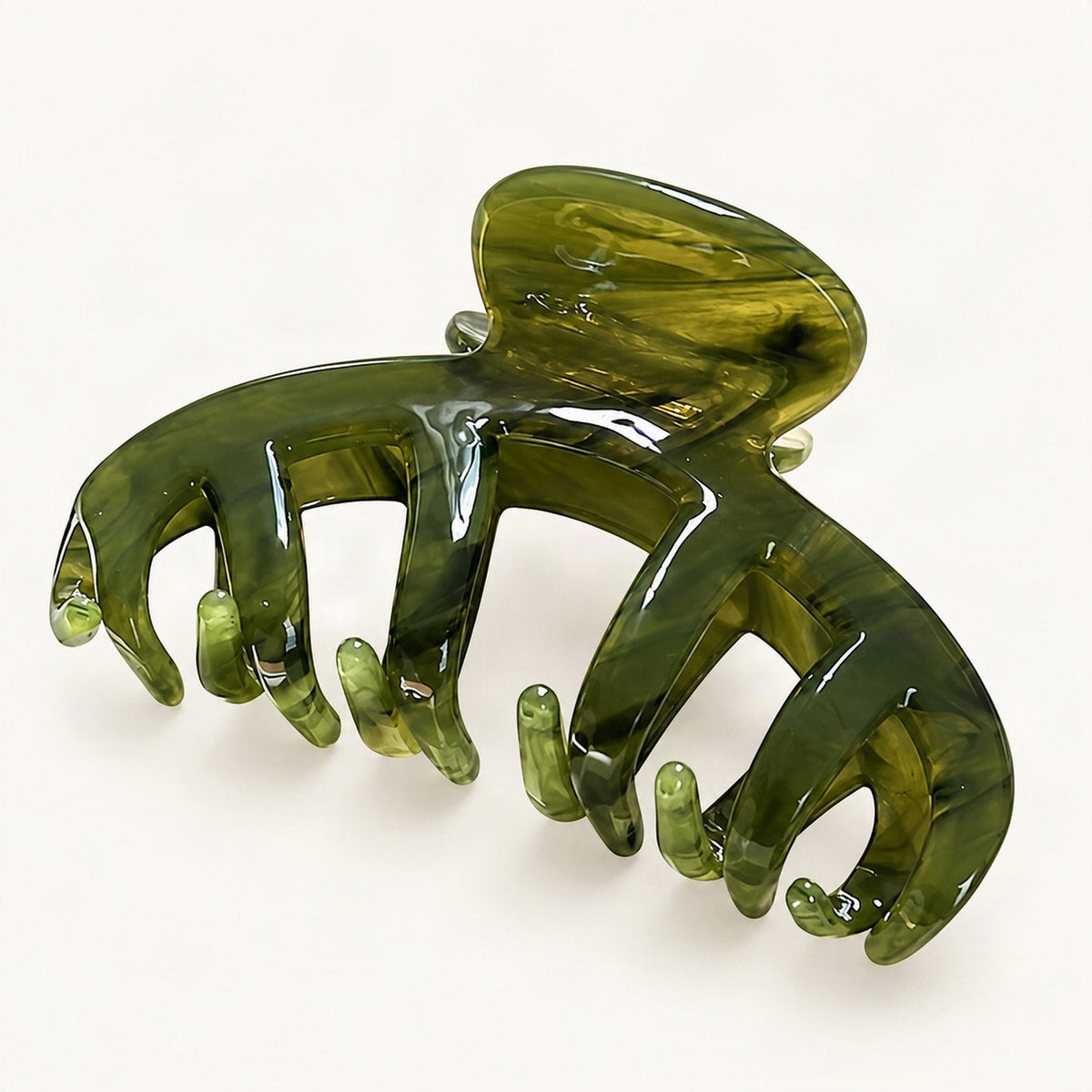 Chunky Acetate Claw Clip in Light Green [FITINY Hair]