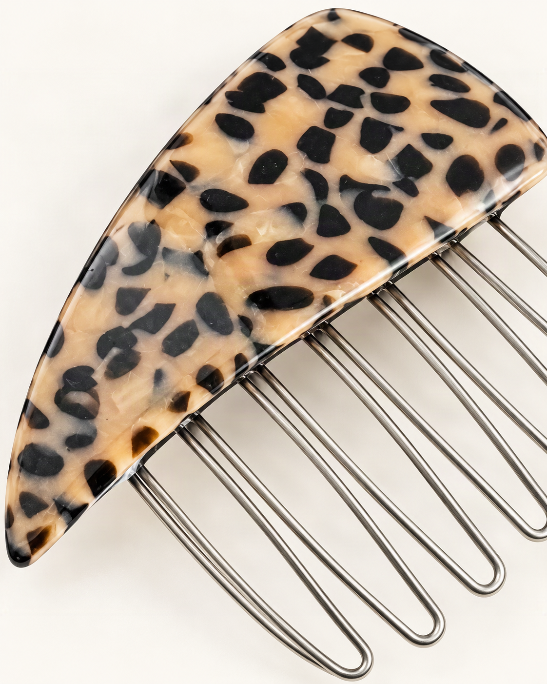Cellulose Acetate Triangle Hair Comb — close-up of material and decoration [FITINY Hair]