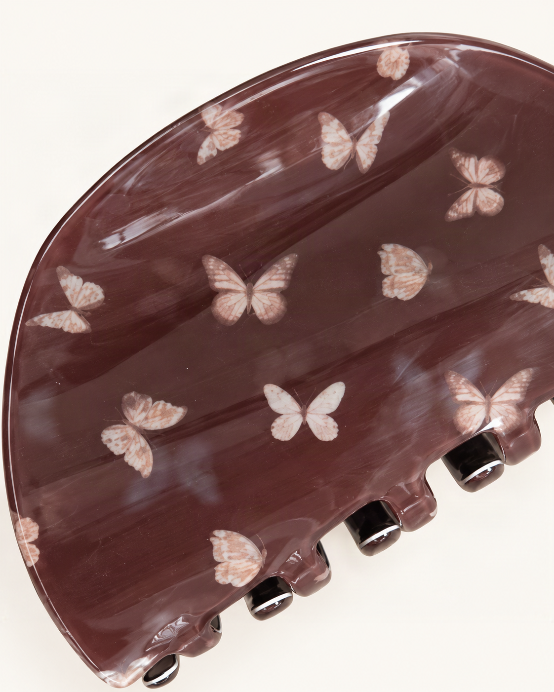 Butterfly Print Acrylic Shell Claw Clip — close-up of material and decoration [FITINY Hair detail]
