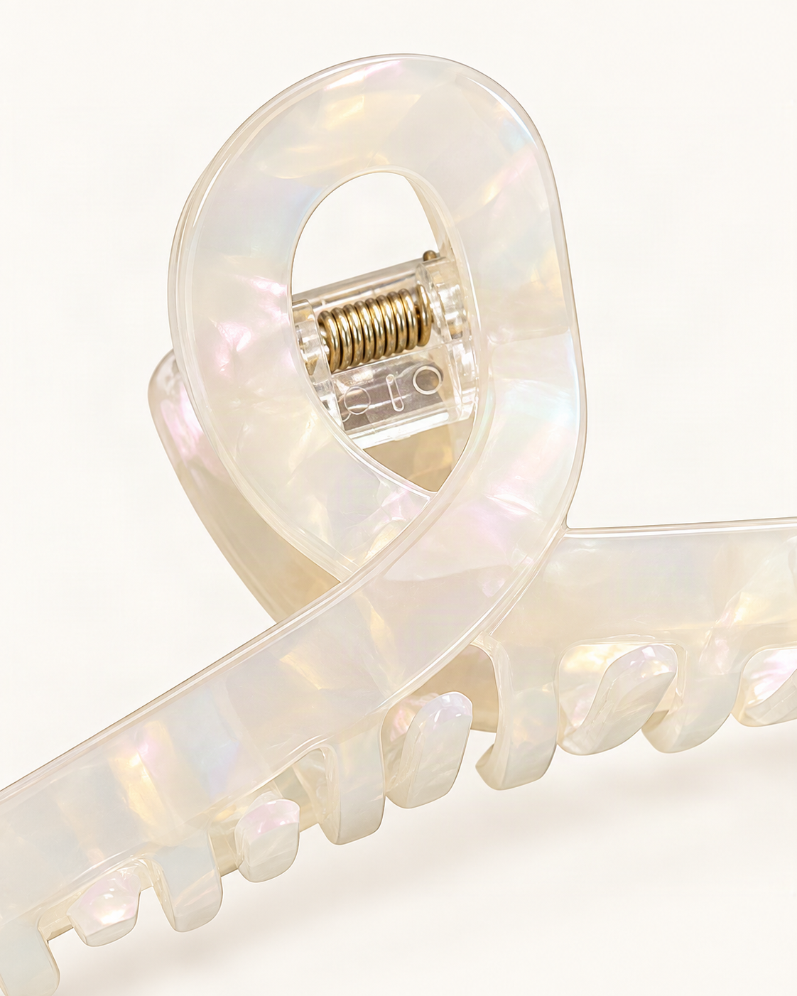 Cellulose Acetate Loop Claw Clip — close-up of material and decoration [FITINY Hair detail]