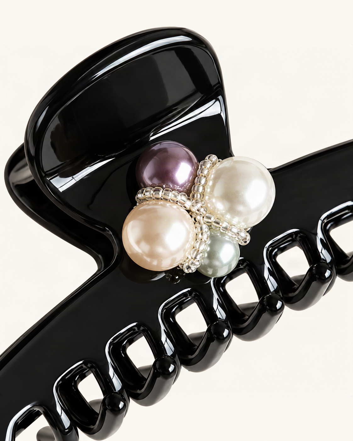 Cellulose Acetate Claw Clip with Faux Pearl Butterfly — close-up of material and decoration [FITINY Hair]