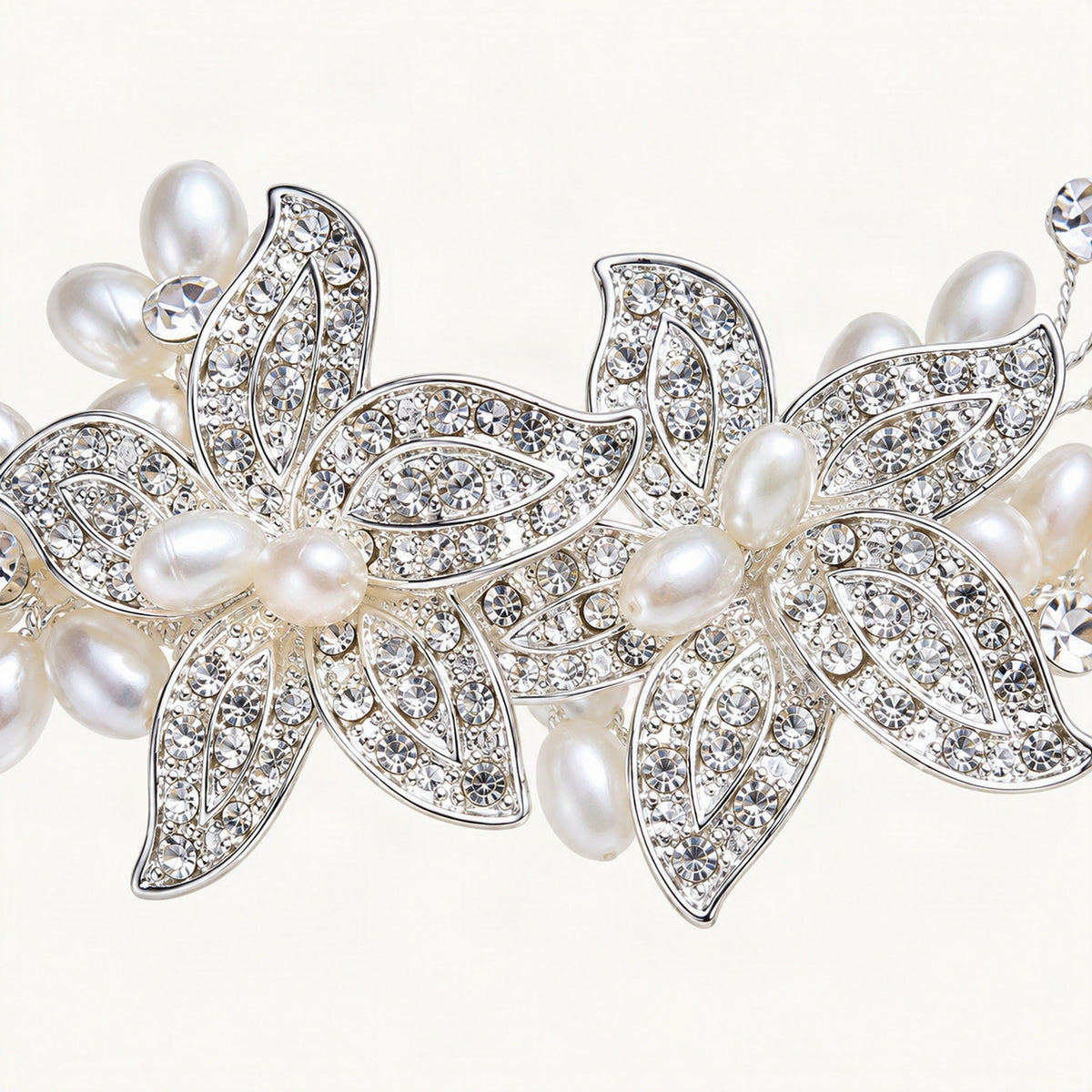 Silver rhinestone flower comb pearl and petal macro [FITINY Hair]