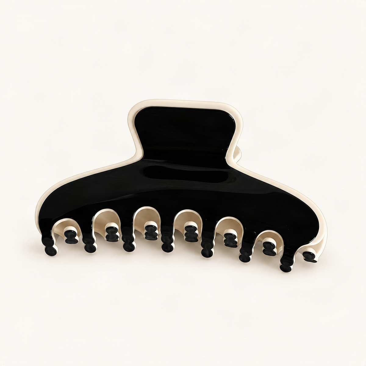 Cellulose Acetate Claw Clip, 9.2 cm Medium — black and cream inner jaw detail [FITINY Hair]